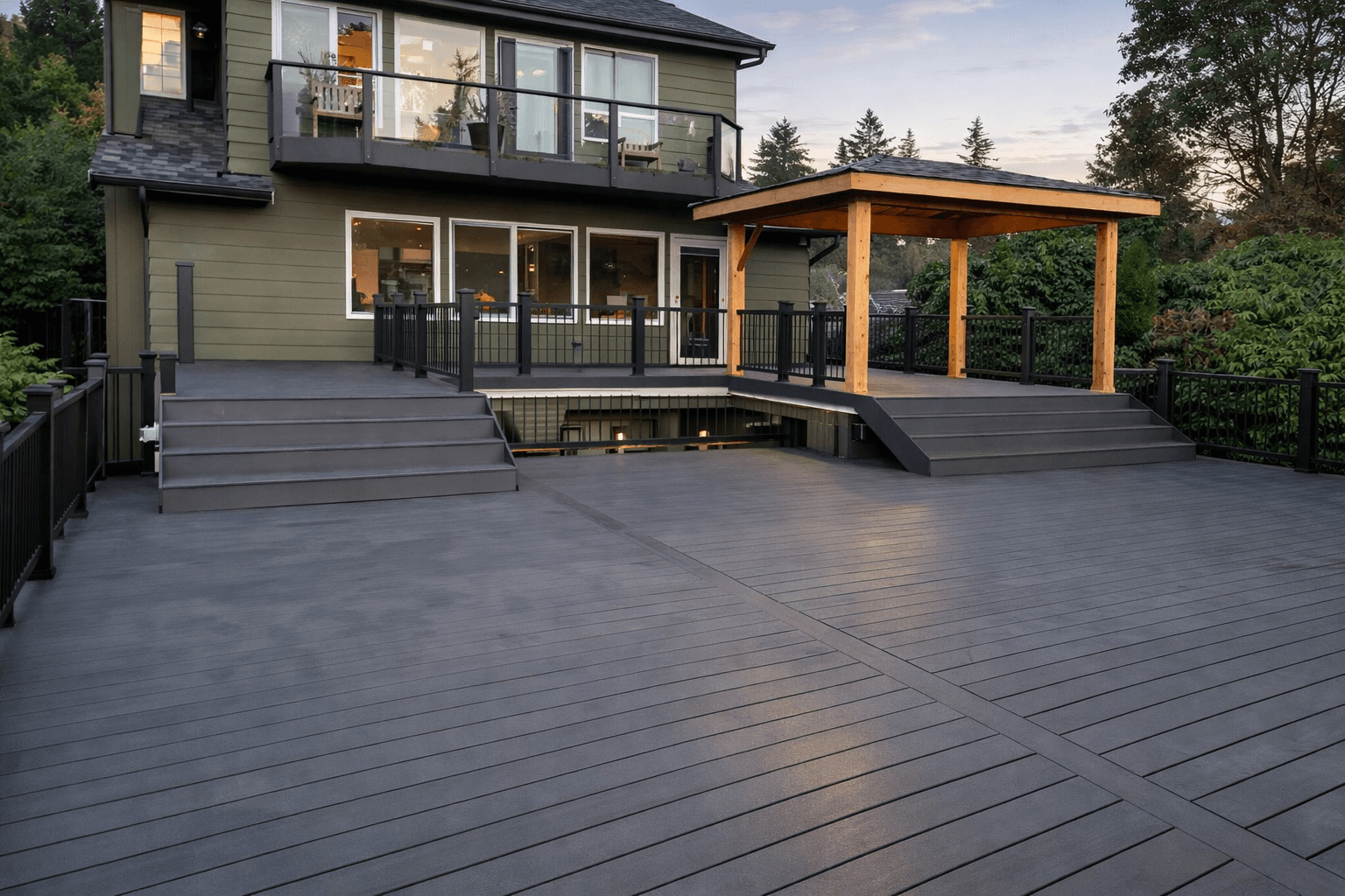 Redmond Multi-Level Deck Build project photo 1 in Redmond